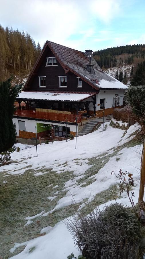 Monteurwohnung Aroba Fehrenbach المظهر الخارجي الصورة
