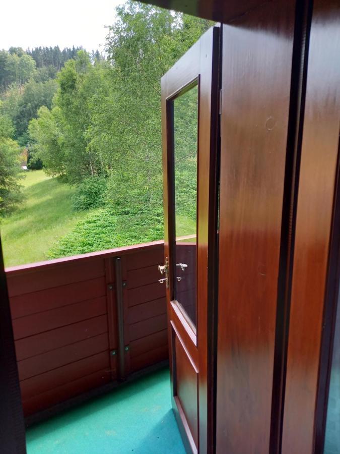 Monteurwohnung Aroba Fehrenbach المظهر الخارجي الصورة
